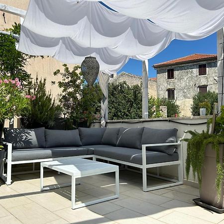 Summer Home In Krk Center "Casa Magdalena" คิร์ก ภายนอก รูปภาพ